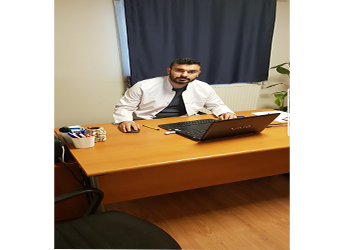 Dr. Ahmet Yuvarlan